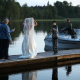 På wakeboard i bröllopsklänning - Foto: Lars-Eric Rådbo