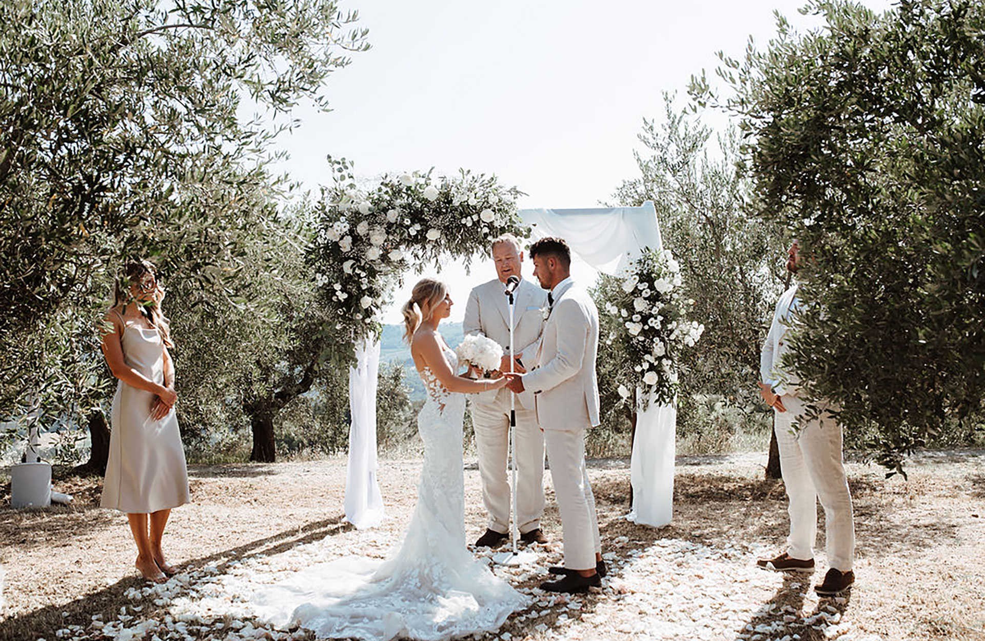Sanna & Christoffers bröllop i Toscana - foto Silvia Galora